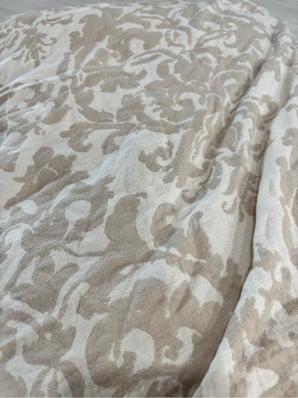 POTTERY BARN Beige Tonal JACQUARD MEDALLION Duvet Cover 108” X 92” King Size